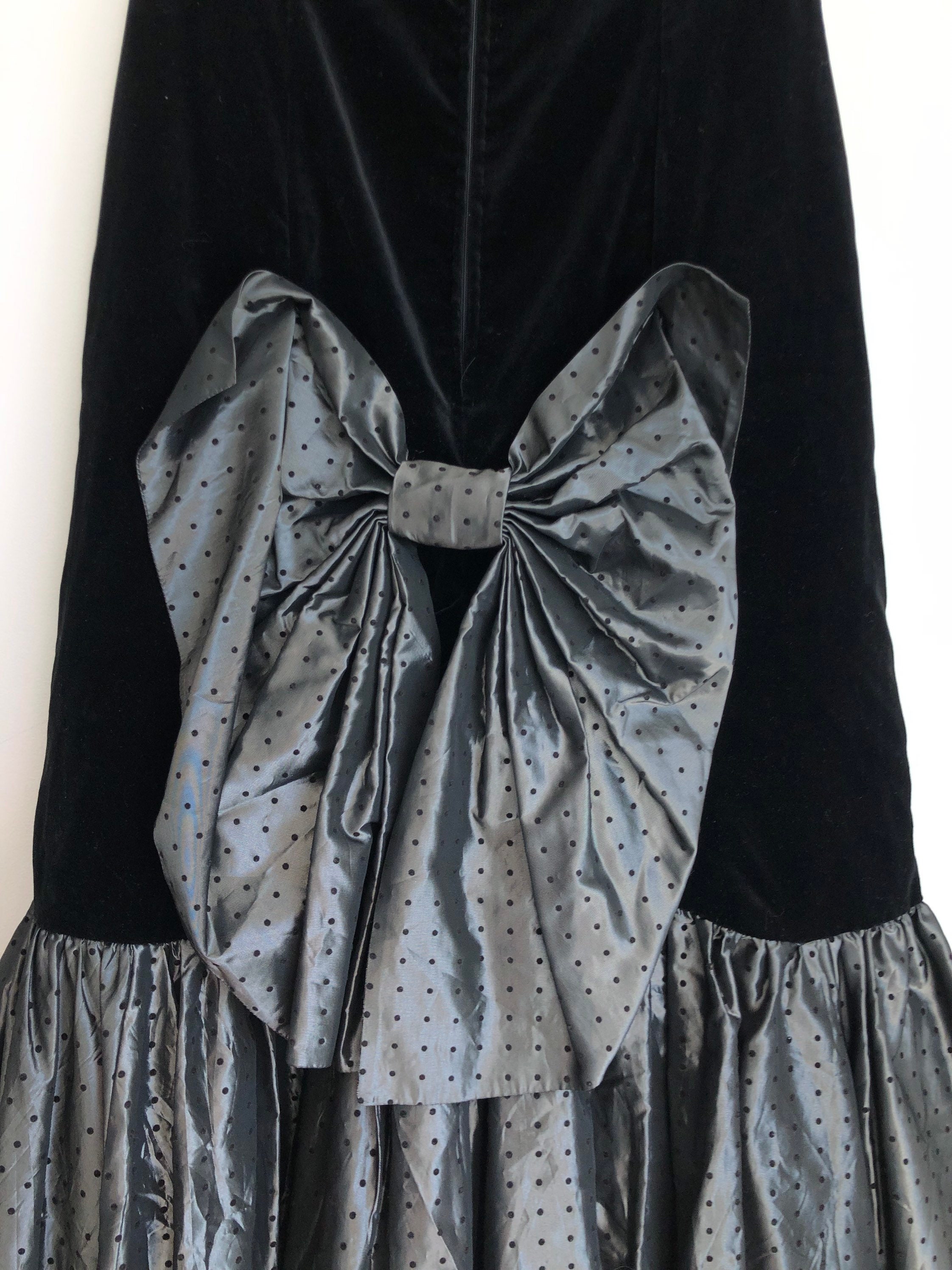 Vintage Laura Ashley Dress Velvet Evening Gown Dress Sz42 Black Velvet  Mermaid Evening Dress Black Velvet Corset Dress Kelly Dress - Etsy