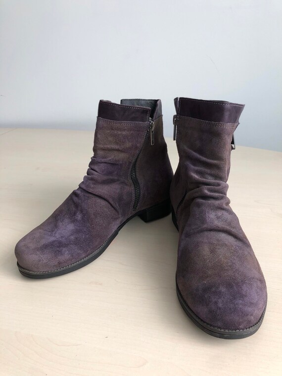 Purple colour suade leather ankle boots THINK siz… - image 3
