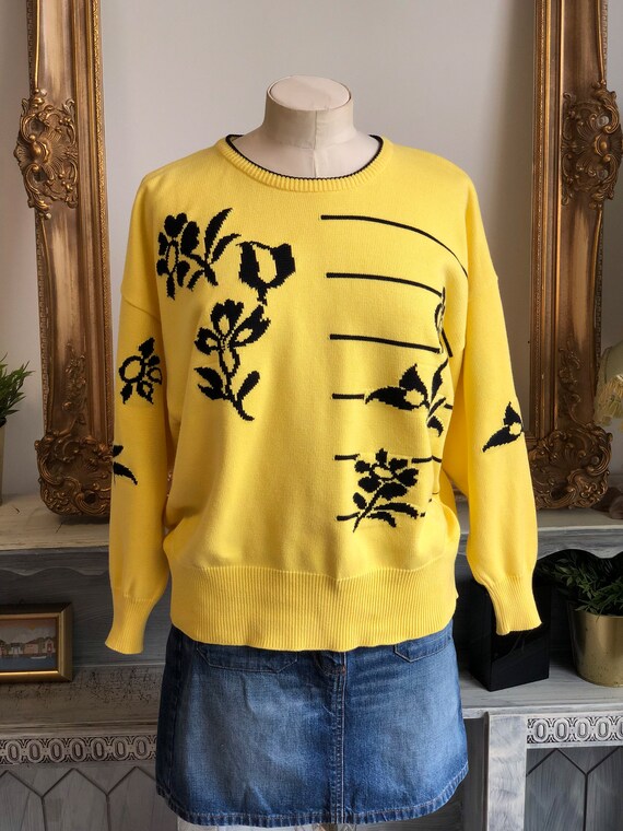 Escada jumper 2025