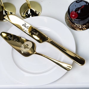 Personalized Cake Cutting Set or Wedding Champagne Glass Set and Wedding Cake Knife, mermaid wedding