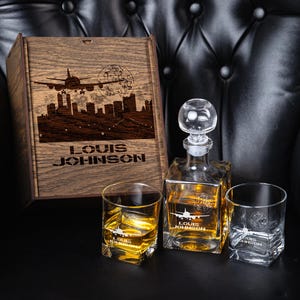Personalized Whiskey Decanter Set - Cool Personalized Gift For Friend - Pilot Gift - Decanter Set In Wooden Box, Aviator Gift Christmas Gift