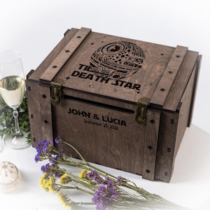 Houten trouwkaartdoos Rustiek gegraveerde geschenkdoos Gepersonaliseerde kaartdoos met slot Sprookjesachtige bruiloftster Bruiloftsruimte Bruiloft