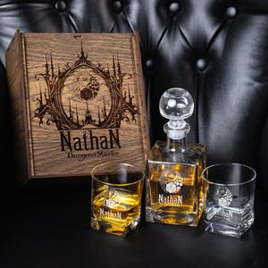 Personalized Whiskey Decanter Set - Cool Personalized Gift for Friend - Gift for Game Master - Decanter Set in Wooden Box, Christmas Gift