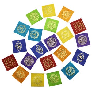 Drapeau de prière - Sept chakras - coloré - Couleurs des chakras - env. 10,5 x 10,5 cm