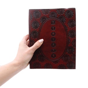 Quaderno in pelle, diario e sketchbook - Sette Chakra marrone rossastro