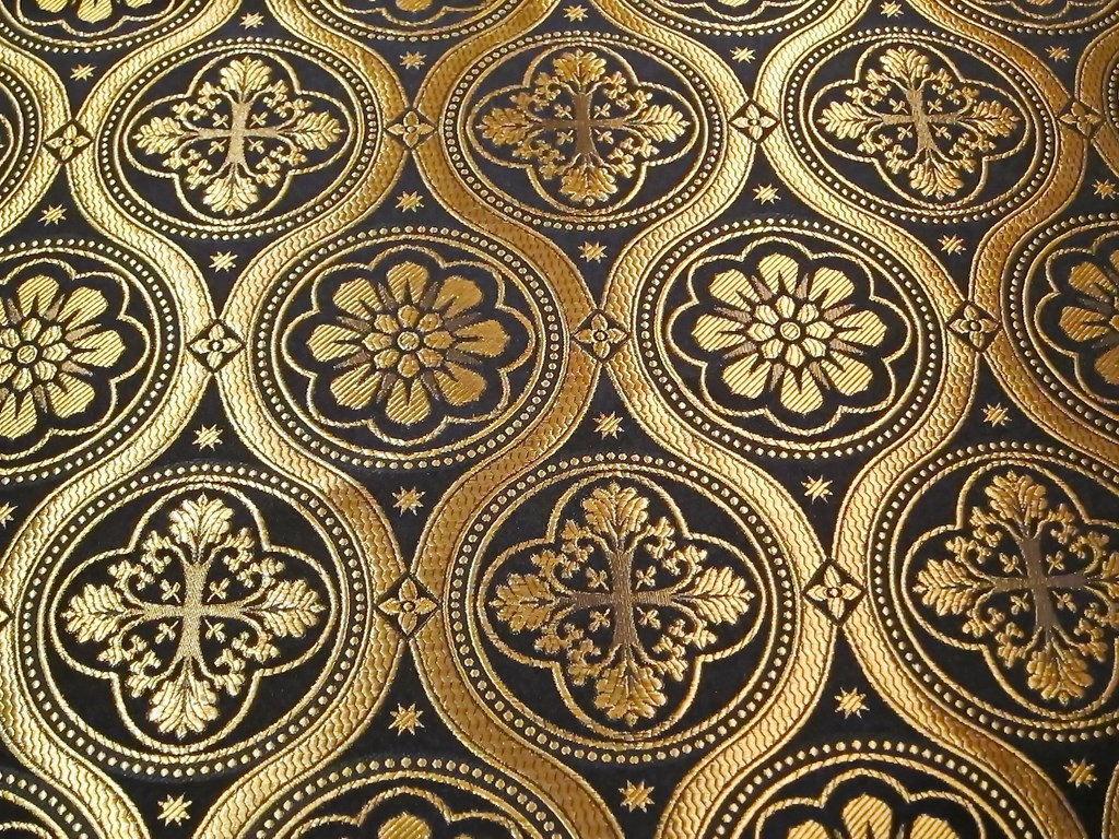 Round Flower Brocade Fabric Extra Width, Vestments Brocade, Christian Altar Cloth Fabric, Clergy Apparel, 160 cm Width