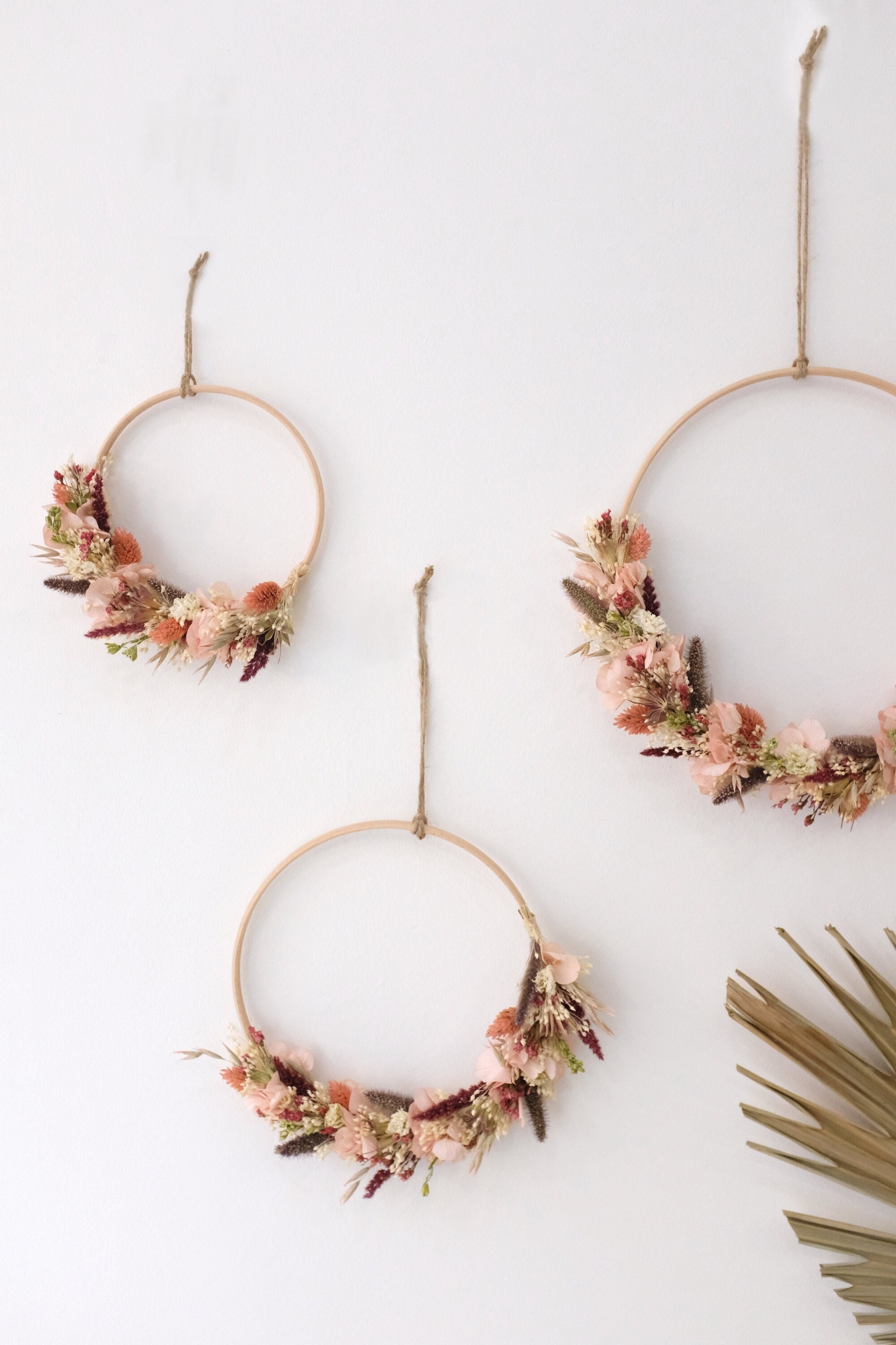 Couronne Murale Rosewood - Fleurs Séchées & Stabilisées