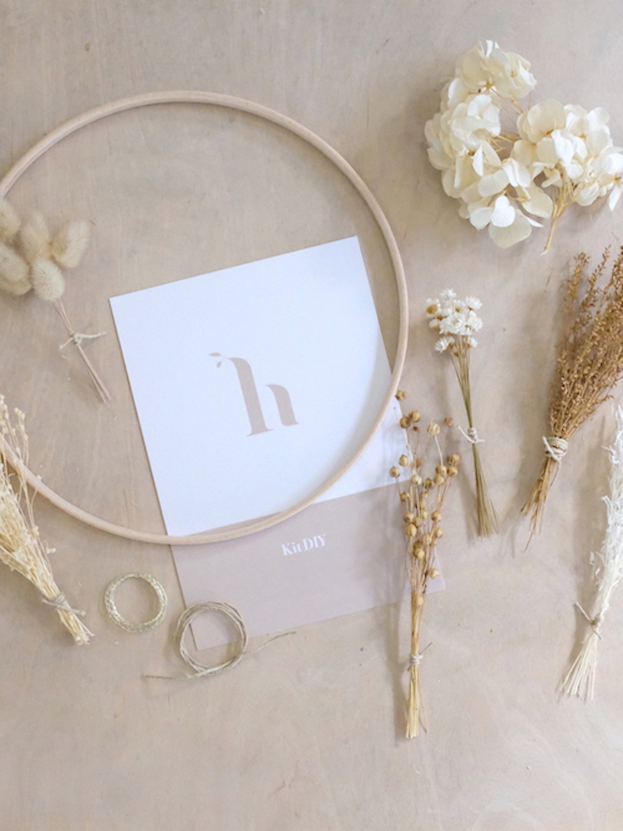 Kit Diy - Couronne Murale en Fleurs Éternelles, Divers Coloris Do It Yourself Décoration d'intérieur