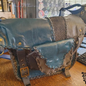 Bolso Dark and Stormy Ocean - Elegancia Marítima en Piel