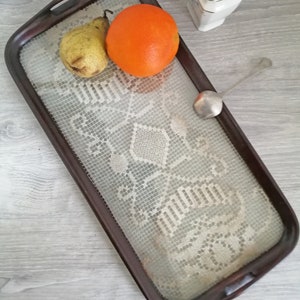1930 &#39;s Vintage houten Tapestry lade onder glas