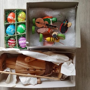 A collection of handmade wooden Erzgebirge German figurines