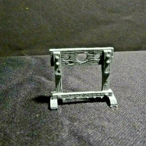 Schandpaal Dark Realms hars 28 mm