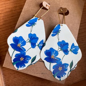 Vintage Tin Earrings – Handcrafted Upcycled Jewelry with Bold Blue Floral Design, Eco-Friendly Statement Earrings