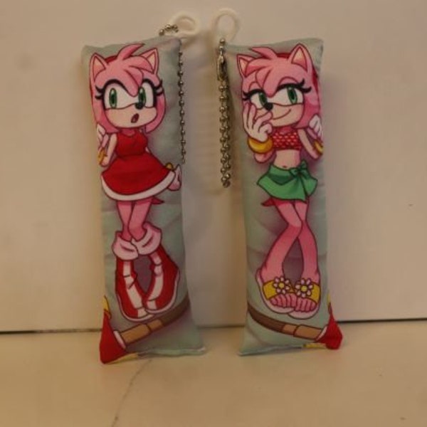 Amy the Hedgehog (Sonic) keychain/mini dakimakura