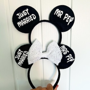Personalised Disney Just married Minnie Mouse Ears Mickey Bride Groom matching couple hen party honeymoon engaged anniversary