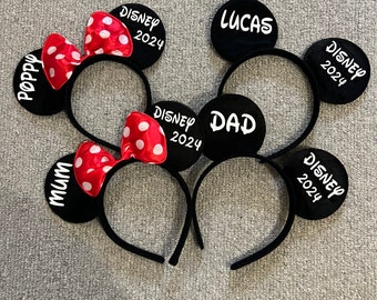 Gepersonaliseerde bijpassende familie Disney trip Minnie Mouse oren Mickey Bow elke naam hoofdband 2024 Disneyland Parijs Disney World