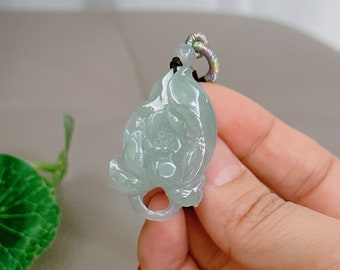 蓮の花と魚の翡翠ペンダント、グリーン、天然グレードA翡翠（未処理
