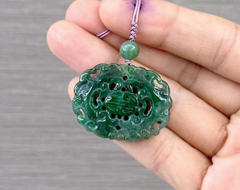 彫刻された風景翡翠ペンダント、中国風の風景、橋山木、天然タイプA