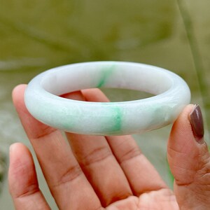 55 mm Jade Armreif, Fei Cui Armreif, unbehandeltes Apfelgrün, Jadeit Klasse A, natürliche burmesische Jade Jadeit Jade Armreif, glatter Jade Armreif