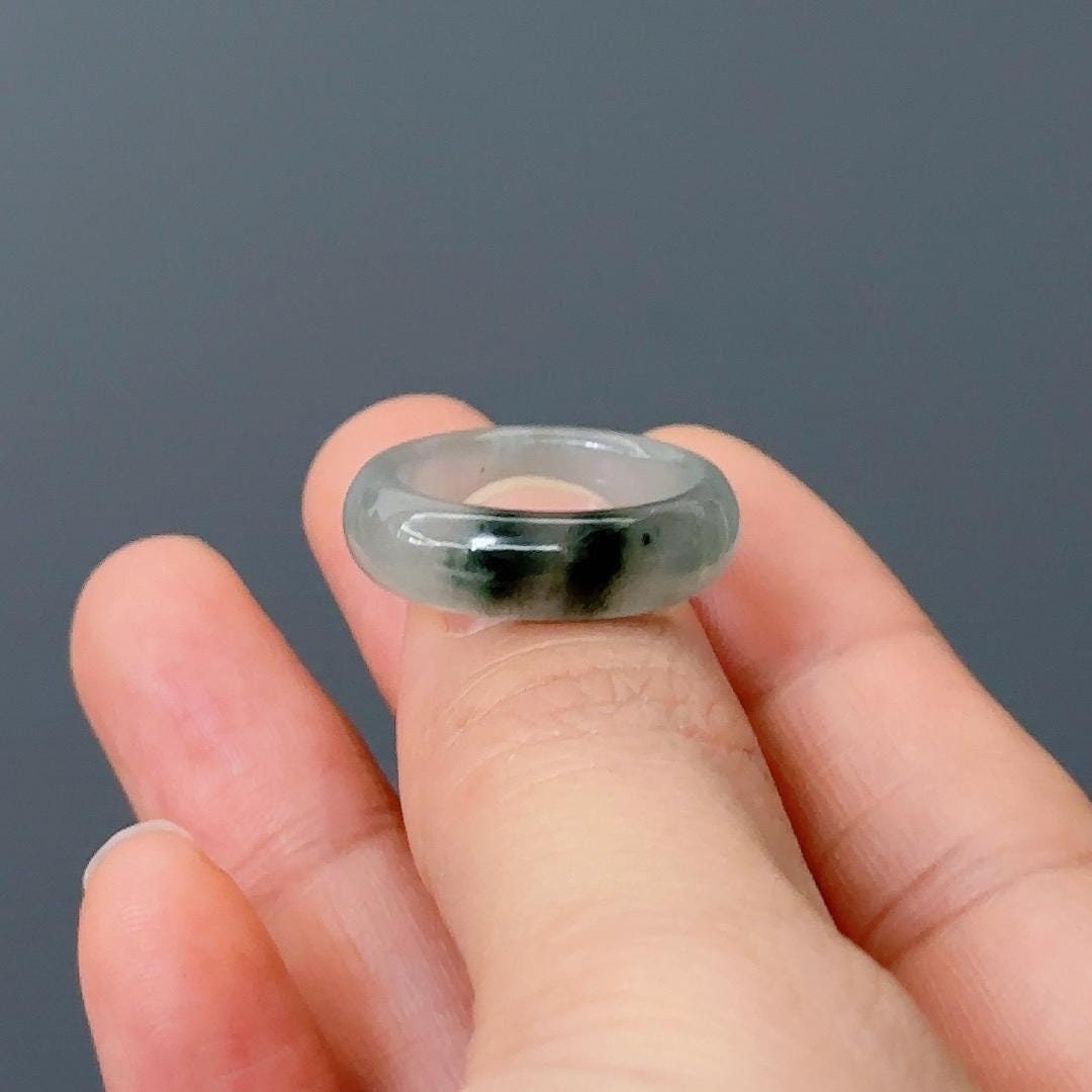 Burmese Jadeite Ring: Grade A Fei Cui Jade, US 6.5 (17mm)