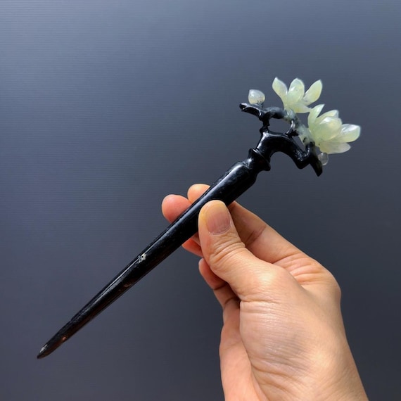Magnolia Jade Hairpin: Natural Xiu Jade Flower Hair Stick  display picture 1