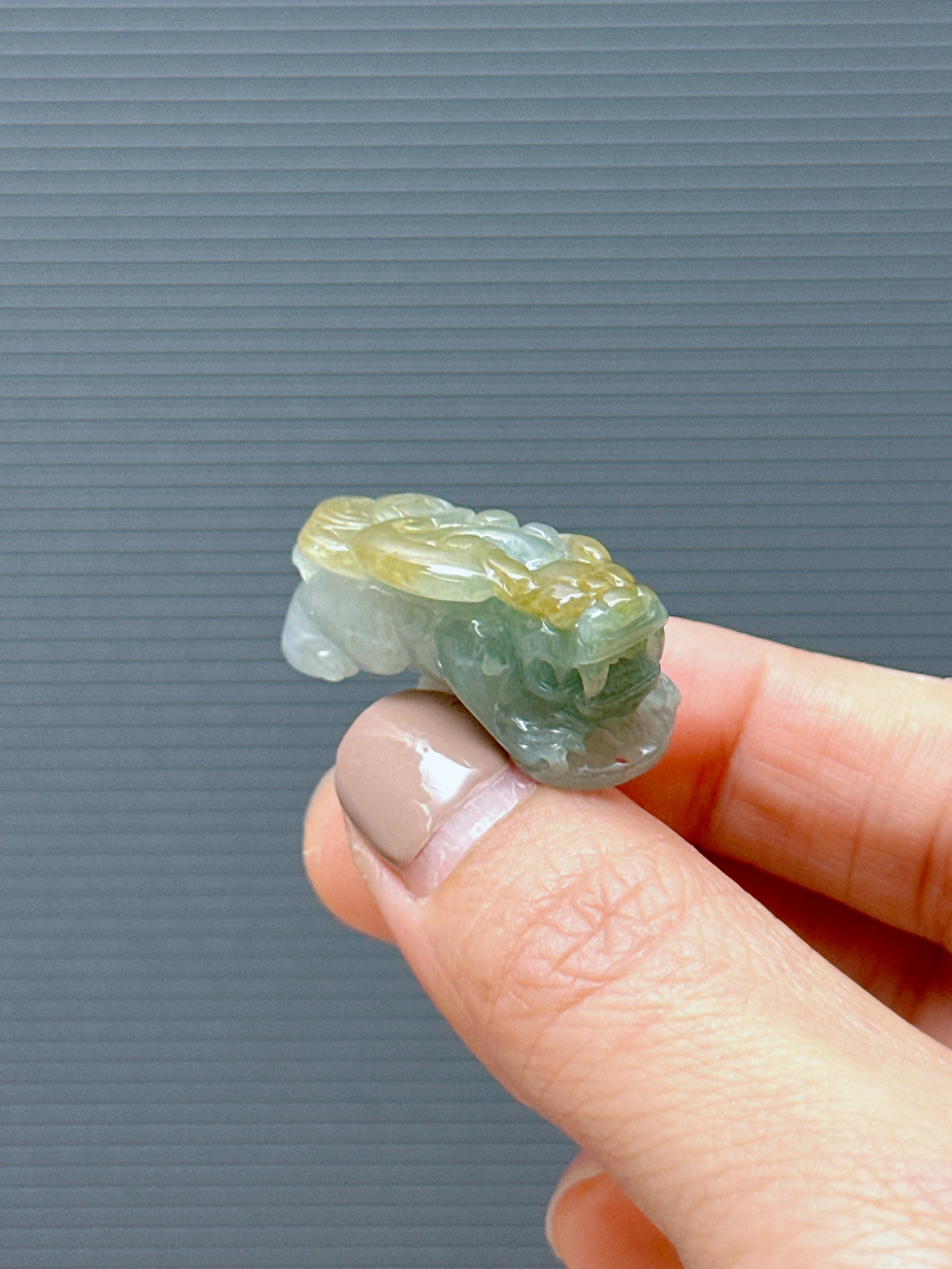 貔貅翡翠ペンダント：天然緑/黄ビルマ産フェイクイ - Etsy 日本