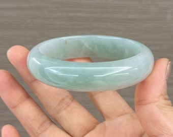 56.82mm Burmese Jadeite Bangle: Pale Green Fei Cui, Grade A