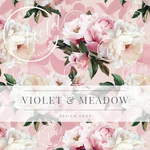 Könnte beinhalten: Ein Blumenmuster mit großen, hellrosa und weißen Pfingstrosen und grünen Blättern auf einem zartrosa Hintergrund. Der Text "VIOLET & MEADOW DESIGN SHOP" ist mittig platziert.