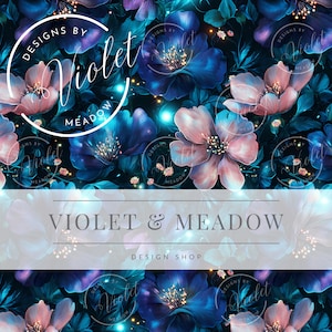 Puede incluir: Un patrón sin costuras con flores azules y rosas con luces brillantes. El texto "Designs by Violet Meadow" se repite en todo el patrón.