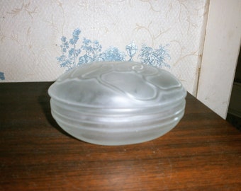 Houbigant powder box in vacuum molded pressed glass , Refillable powder magazine , Scented powder Some Flowers , Width : 13 cm