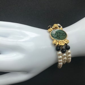 Vintage Signed Liz Claiborne Gold Tone Art Deco Style 3 Row Pearl Bracelet with Faux Enamel Clasp