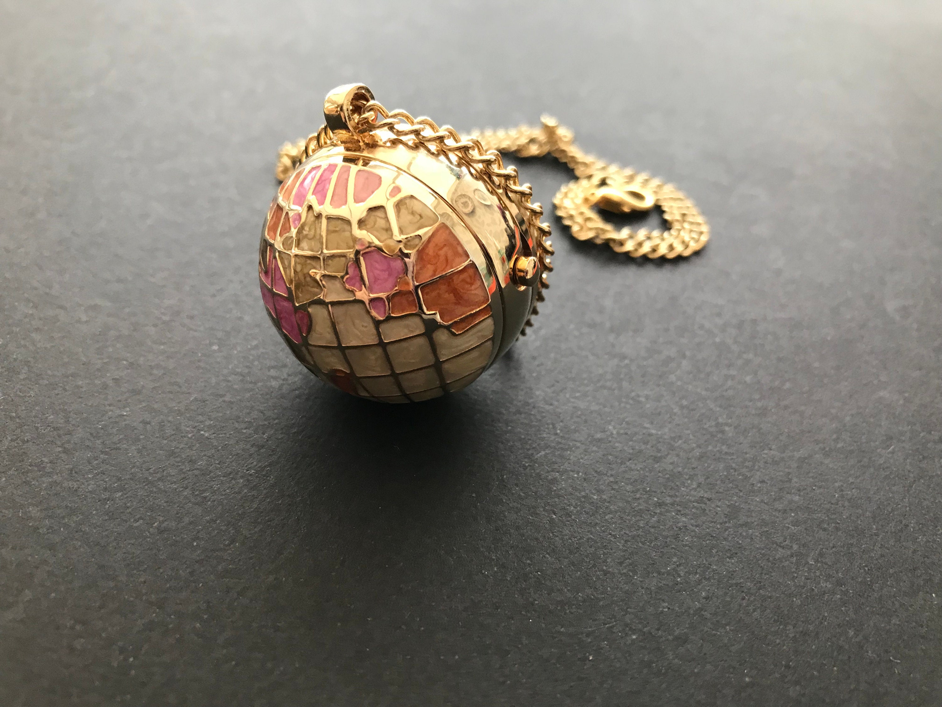 Bespoke time pendant watch clearance