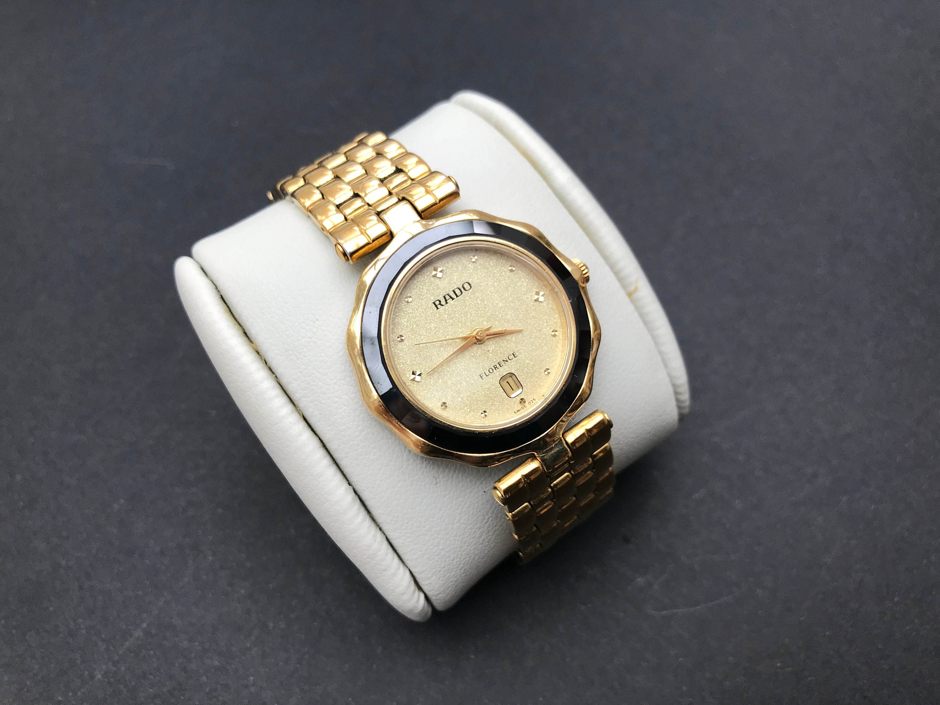 Vintage Ladies RADO Florence 22mm Round Face Black and Gold Vintage Ladies RADO Florence 22mm Round Face Black and Gold