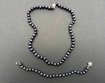 Vintage Black Freshwater Pearl Necklace and Bracelet