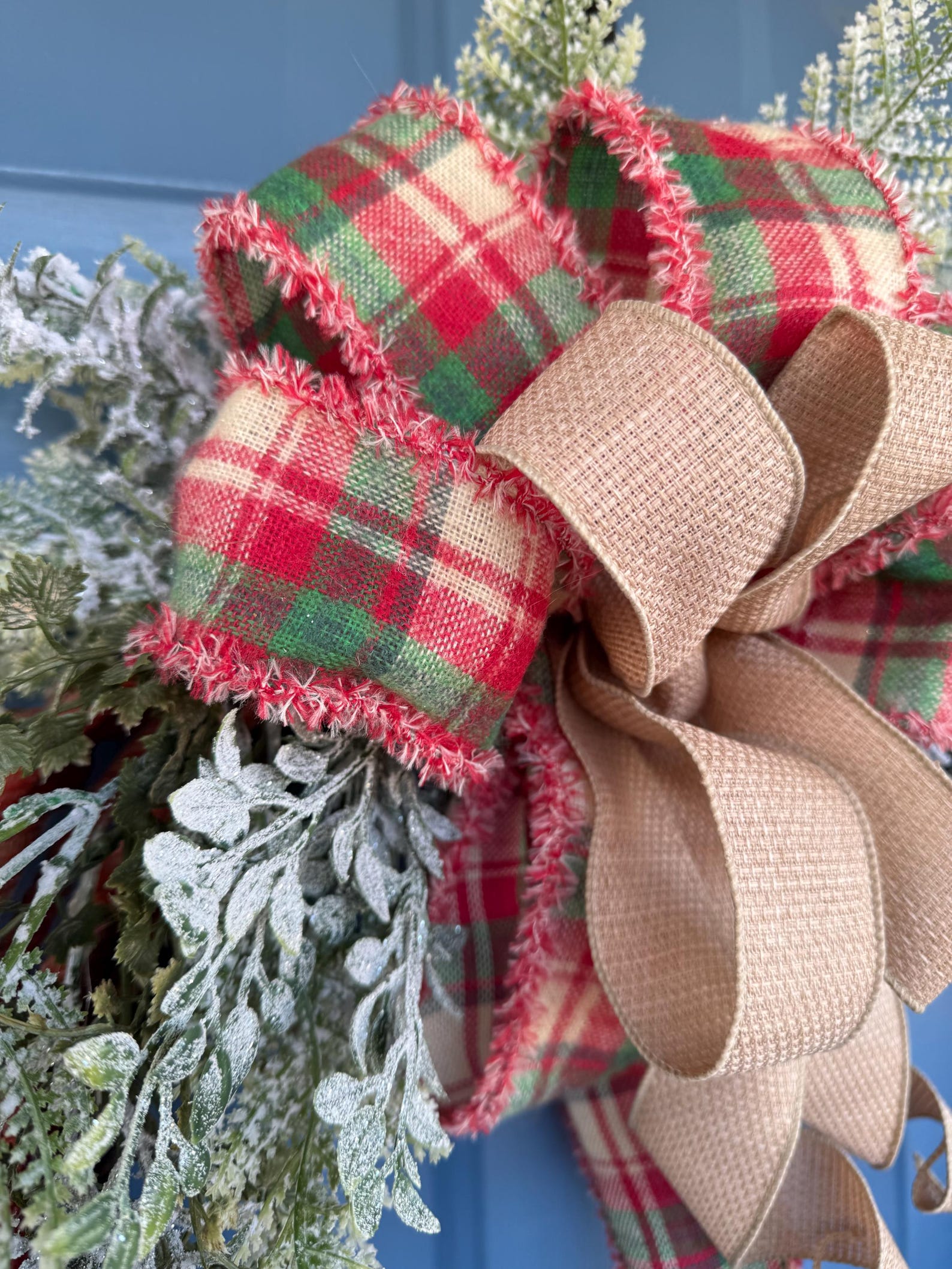 Rustic Christmas Rope Wreath: Plaid Bow, Farmhouse Door Decor (26x23x6 ...