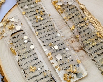 Buchseiten Lesezeichen mit Gold und Glitzer