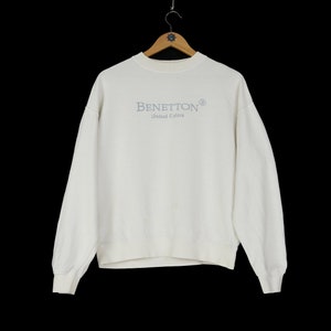 90s Vintage unisex United Colors of BENETTON big embroidered logo white crewneck sweatshirt Size S retro oversize sweater bright jumper