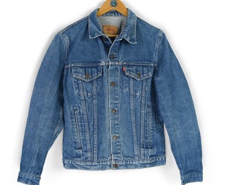 Vintage LEVIS 70506 02 17 Blue Stonewash Denim Trucker Jacket Size