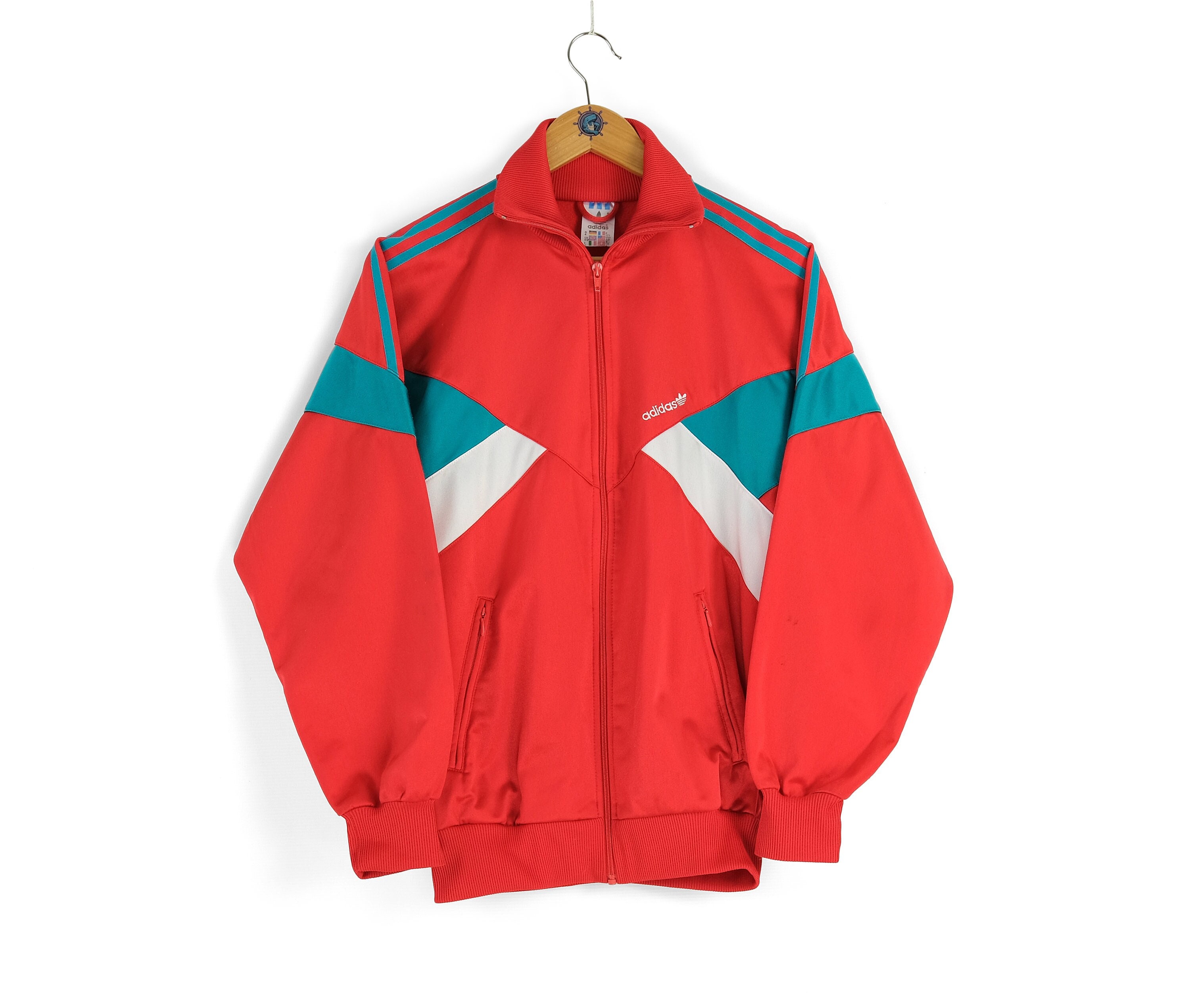 Vintage Football Jackets, Tops and Hoodies For Sale – Casual