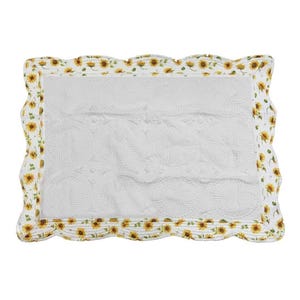 Personalized Baby Heirloom Quilt - with Scalloped Edges