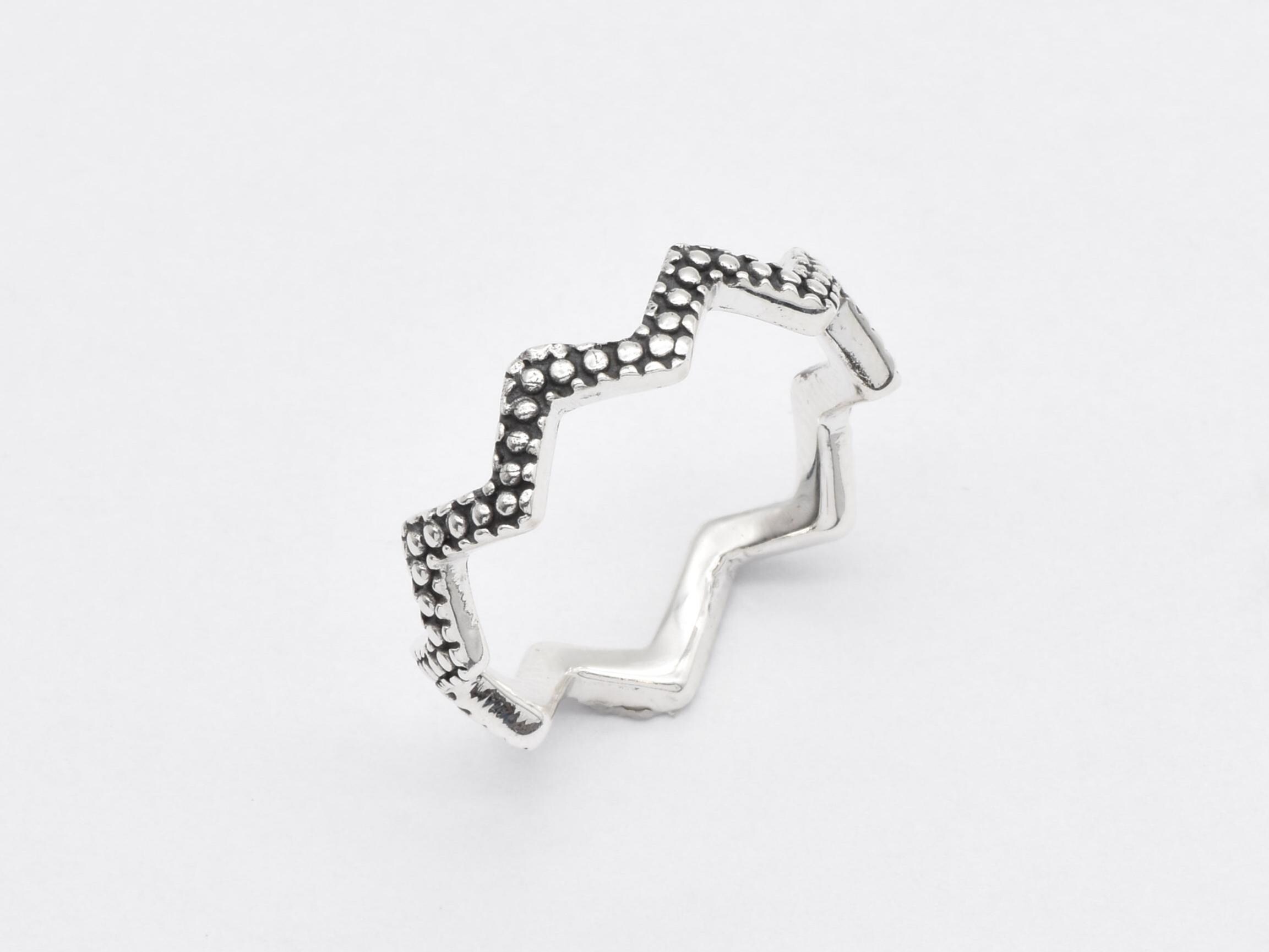 Silver Zigzag Ring, Solid Silver Ring, Zig Zag Eternity Band
