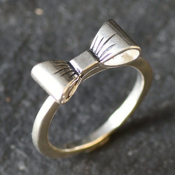 Silver Ribbon Ring, Silver Bow Ring, Anniversary Ring, Promise Ring, Vintage Ring, Dainty Ring, Ribbon Jewellery, Silver Ring, 925 Silver