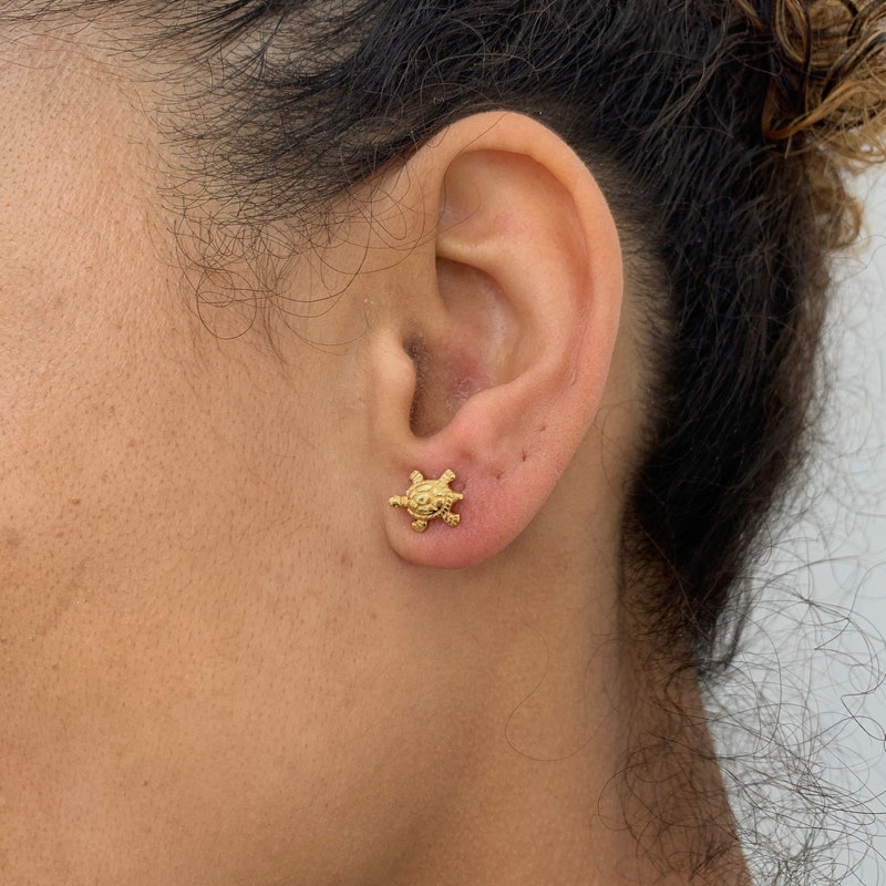 Tortoise Carved Drop Wire Earrings