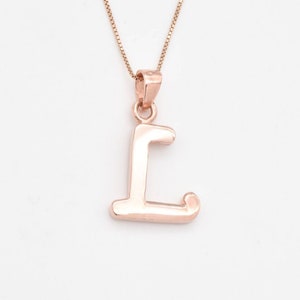 Pingente letra L em ouro rosa, pingente L maiúsculo, colar inicial L, letra do alfabeto, ouro vermeil rosa, colar com letras, inicial minimalista
