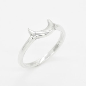 Crescent Moon Ring, Silver Moon Ring, Dainty Ring, Minimalist Ring, Stackable Ring, Moon Ring, Half Moon Ring, Small Moon Ring