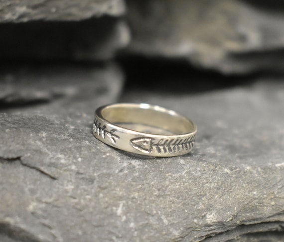 Fishbone ring sale