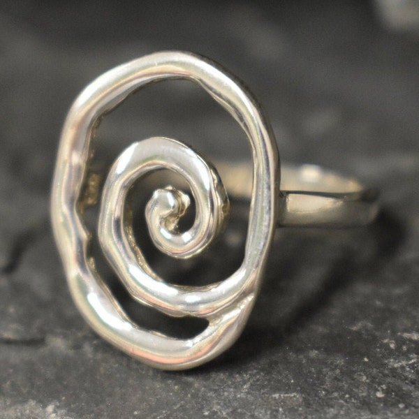 Bague infini, bague tourbillon, bague en argent massif, bague tendance, bague artistique, bague spirale, bague unique, bague spirale argent, bague en argent