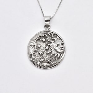 Himmlische Halskette, Halbmond Anhänger, Astrologie Halskette, Sonne Anhänger, Statement-Halskette, Weißgold Vermeil Halskette, Silber von Adina