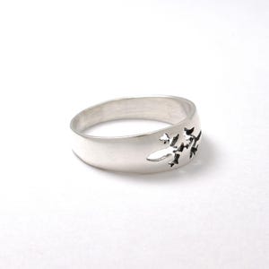 Lizard Ring, Animal Ring, Reptile Ring, Solid Silver Band, Wide Band, Chameleon Ring, Salamander Ring, Thick Band, Sterling Silver Ring image 3
