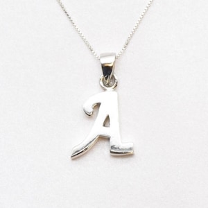 Colgante con la letra A, colgante con la A mayúscula, collar con la inicial A, letra del alfabeto, plata de ley 925, collar con la letra, inicial minimalista